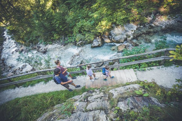 Bleib a bissl' länger