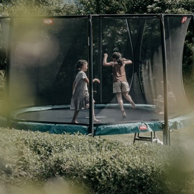 DIE SOMMERZEIT RUFT ☀️ Tage voller Sonnenstrahlen ⛰️ Erlebnisse inmitten der Berge ?? Zeit mit der ganze Familie . . ....